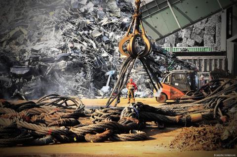 20150716  'Impression - Tough jobs' Metal recycling 'Port of Moerdijk'