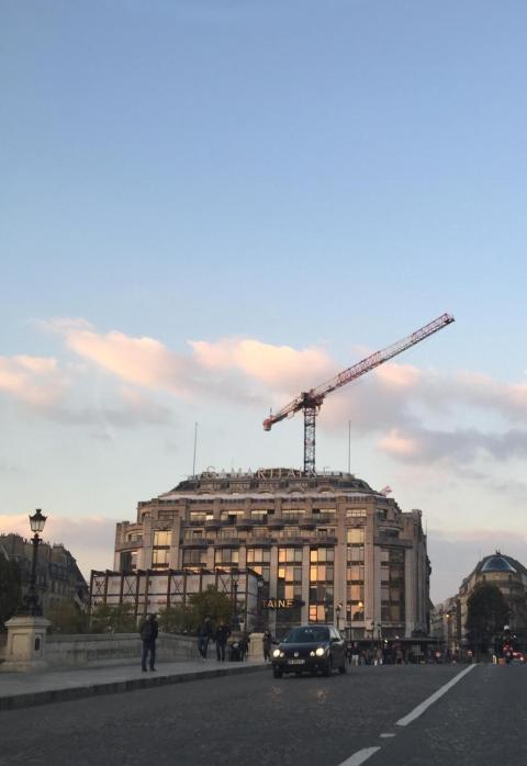 On trouve même des grues à la samaritaine