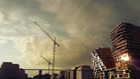 Reflet de l'avenue de France