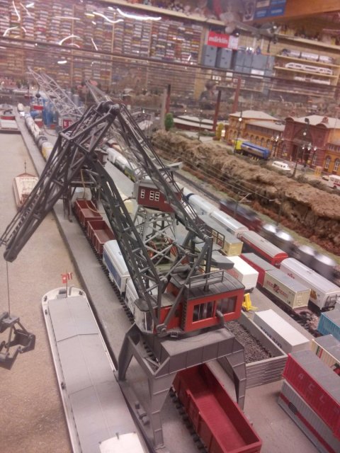 Grues du Musée du Jouet